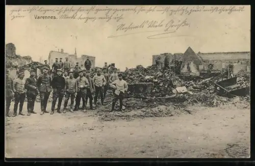AK Varennes, Blick auf die zerstörte Stadt