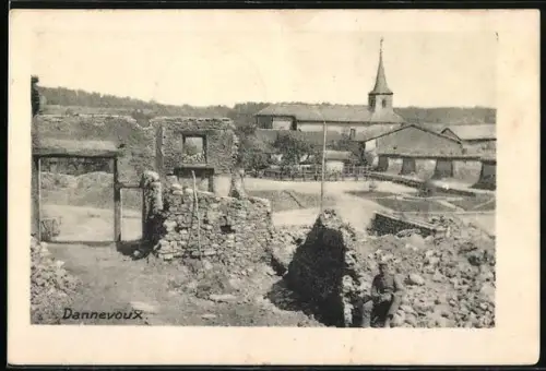 AK Dannevoux, Panorama de le village en ruines