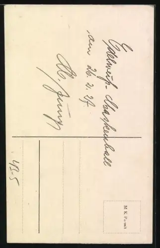 Foto-AK Sitzender Narr mit Sektflasche