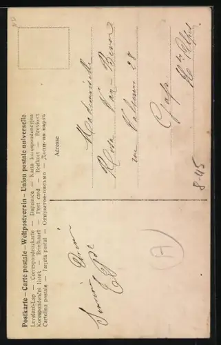 Foto-AK Etui mit Perlenkette, von ringgeschmückter Hand gehalten