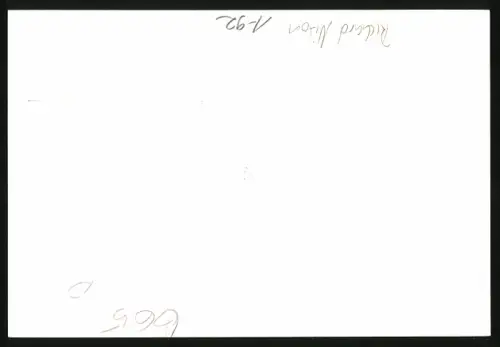 AK Präsident Richard Nixon winkt aus einer Limousine