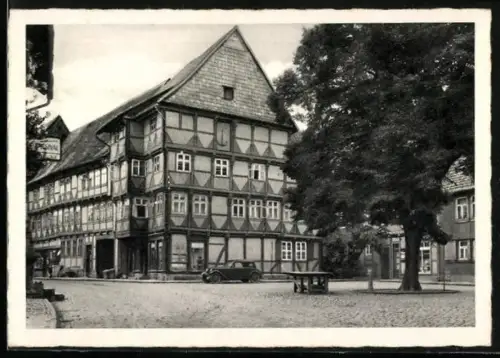 AK Hornburg /Wolfenbüttel, Marktplatz mit geparktem Auto