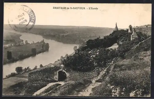 AK St-Sauveur, L`Entrée de la ermitage
