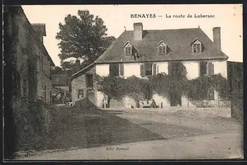 AK Benayes, La route de Lubersac et maisons couvertes de vigne