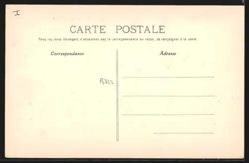 AK Beaulieu /Corrèze, Une ferme avec des moutons paissant dans le pré