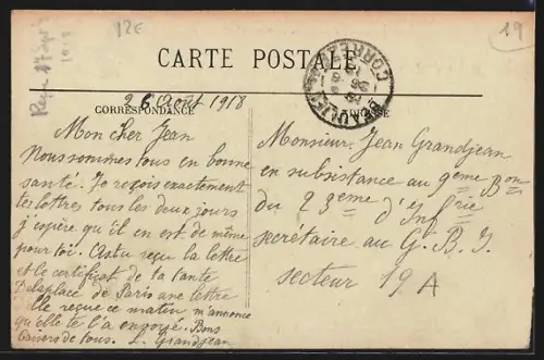 AK Beaulieu /Corrèze, La Rue Nationale et la Place Marbot animées avec passants et bâtiments historiques