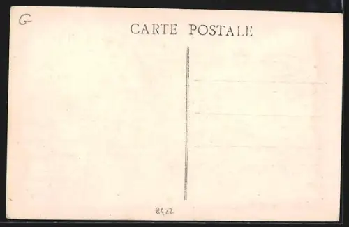 AK Auriac /Corrèze, Un coin de la Place