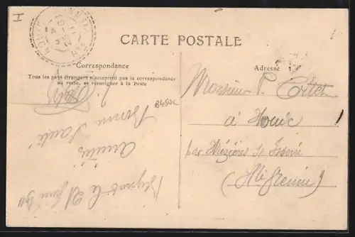 AK Beynat, Rue Centrale animée avec passants et bâtiments historiques