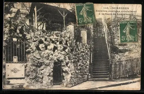 AK Suresnes, Escalier rustique conduisant à la Gare de Longchamp