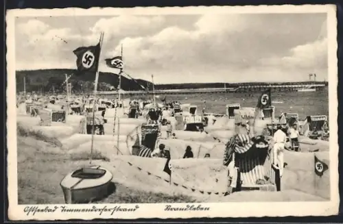 AK Timmendorferstrand, Strand mit flaggen und Strandkörben