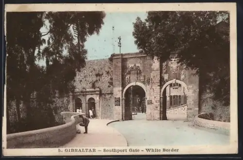 AK Gibraltar, Southport Gate, White Border