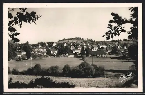 AK Bugeat /Corrèze, Le Feyt, Vue d`ensemble du village et des paysages environnants
