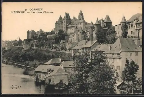 AK Uzerche /Corrèze, Les vieux Châteaux
