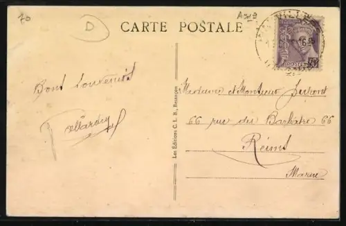 AK Vauvillers /Haute-Saône, Gendarmerie et Monument