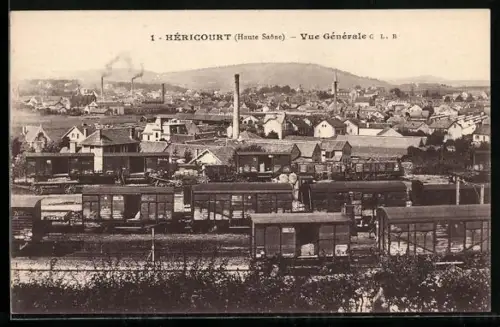 AK Héricourt /Haute Saône, Vue Générale avec wagons de train en avant-plan