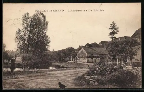 AK Percey-le-Grand, L`Abreuvoir et la Rivière