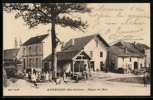 AK Athesans /Hte-Saône, Place du Mai