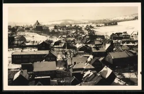 AK Schmiedefeld a. Rstg., Teilansicht des Ortes im Winter