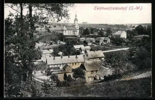 AK Teichwolframsdorf /S.-W., Ortsansicht mit Kirche