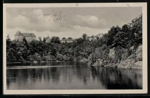 AK Burgk /Saale, Schloss m. Heimatmuseum, Blick von der Eisbrücke