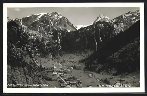 AK Parthenen /Montafon, Ortsansicht mit Bergpanorama