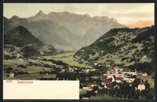 AK Schruns, Ortsansicht gegen die Berge