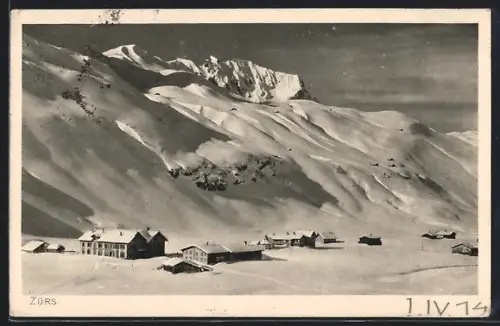 AK Zürs, Schneelandschaft mit Häusern