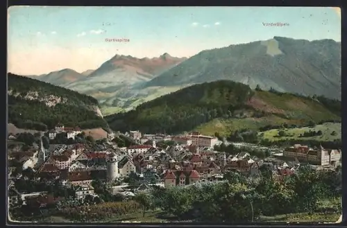 AK Feldkirch /Vorarlberg, Ortsansicht mit Gurtisspitze und Vorderälpele