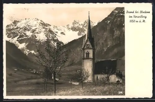 AK Brand, Panorama mit Kirche und Bergkette