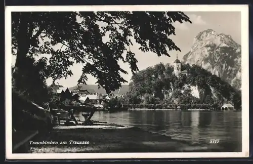 AK Traunkirchen am Traunsee, Seepartie mit Ort und Kirche