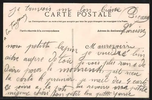 AK Courtenay, Rue Nationale animée avec habitants et maisons historiques