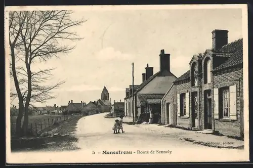 AK Menestreau, Route de Sennely avec vue sur l`église et maisons du village