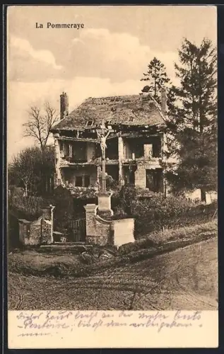 AK Le Pommeraye, Une maison détruite