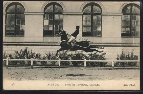 AK Saumur, École de Cavalerie, Cabriole