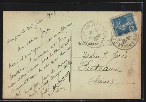 AK Angers, Rue de la Gare avec boutiques et passants