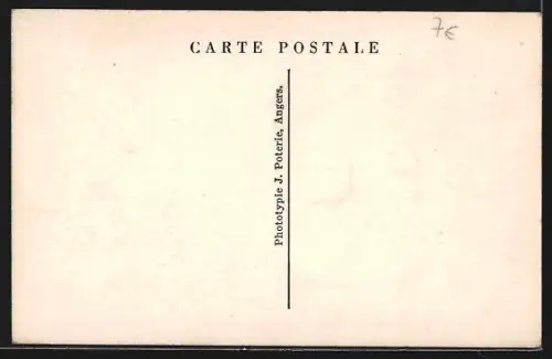 AK Angers, Place de la Laiterie et Église de la Trinité