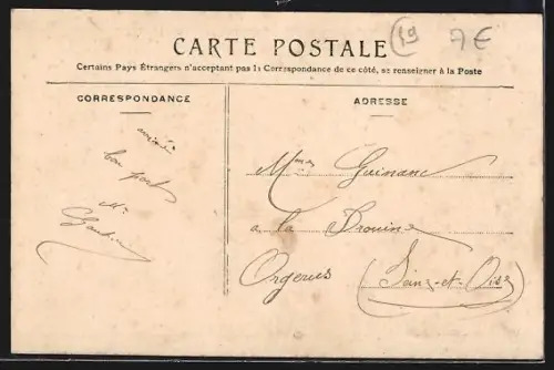 AK Combrée /M.-et-L., La grande Rue et le Collège