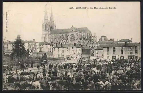 AK Cholet, Le Marché aux Boeufs devant l`église imposante