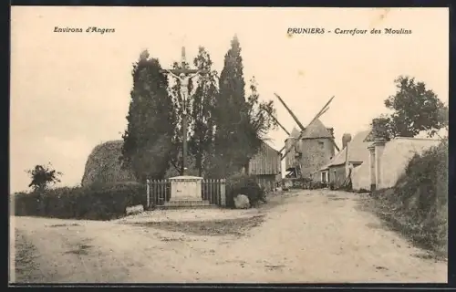 AK Pruniers, Carrefour des Moulins avec croix et moulins à vent