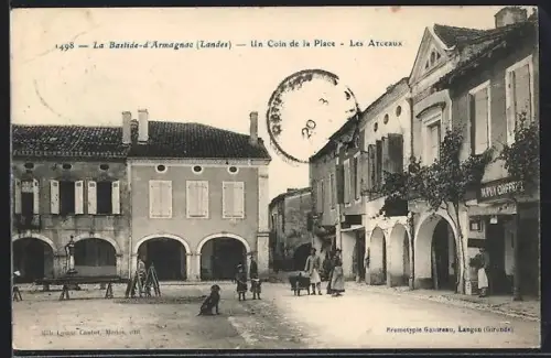 AK La Bastide-d`Armagnac /Landes, Un Coin de la Place, Les Arceaux