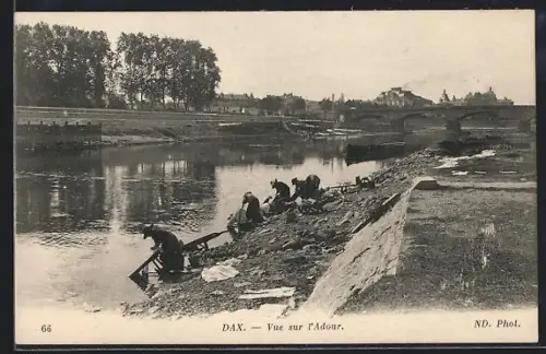 AK Dax, Vue sur l`Adour avec des travailleurs sur la rive