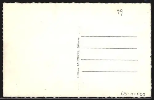 AK Lille, Place de la Gare, Bahnhof und Strassenbahn