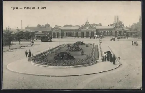 AK Ypres, Place de la Gare, Bahnhof