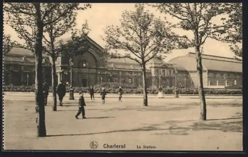 AK Charleroi, La Station, Bahnhof