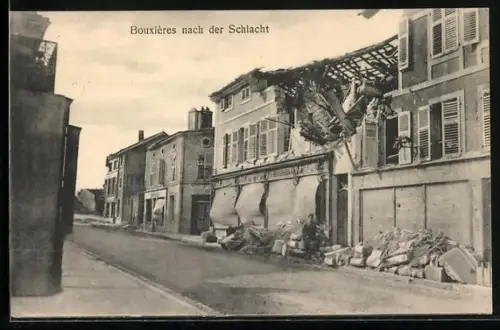 AK Bouxiéres, Strassenansicht nach der Schlacht