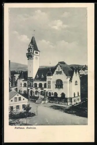 AK Rochlitz im Riesengebirge, Blick auf das Rathaus