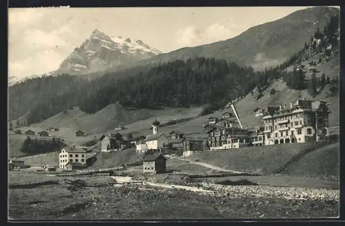 AK Gargellen in Montafon, Teilansicht mit Hotel Madrisa