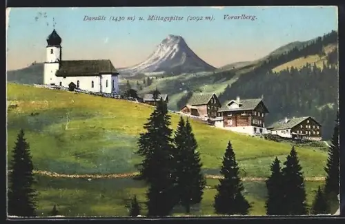AK Damüls, Ortsansicht mit Tannen und Mittagsspitze