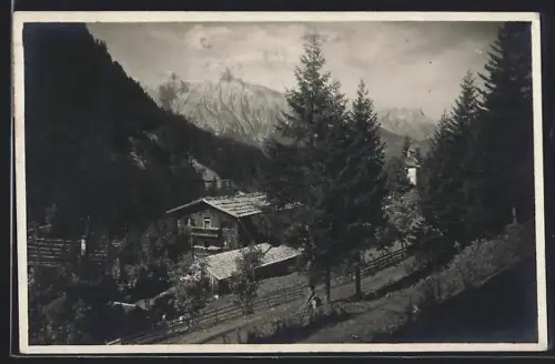 AK Volderwildbad, Blick auf einen Hof mit Gebirgspanorama