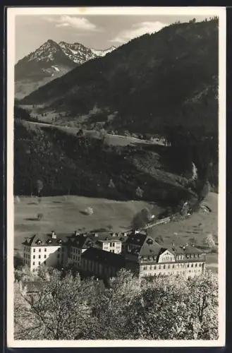 AK Feldkirch /Vorarlberg, Lehrerseminar, Handelsschule, Gesamtansicht mit Gurtisspitze